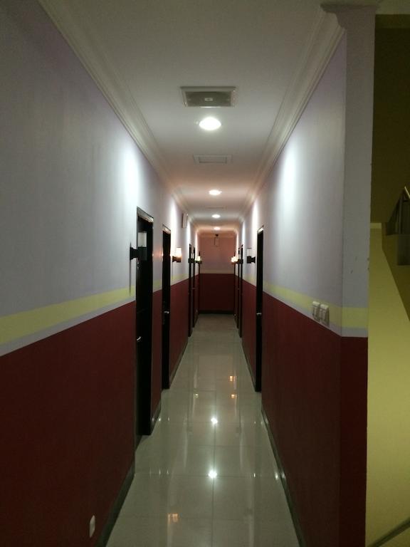 ג'קרטה Hollywood Hotel מראה חיצוני תמונה