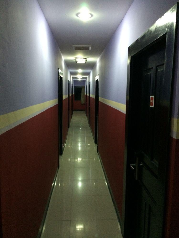 ג'קרטה Hollywood Hotel מראה חיצוני תמונה