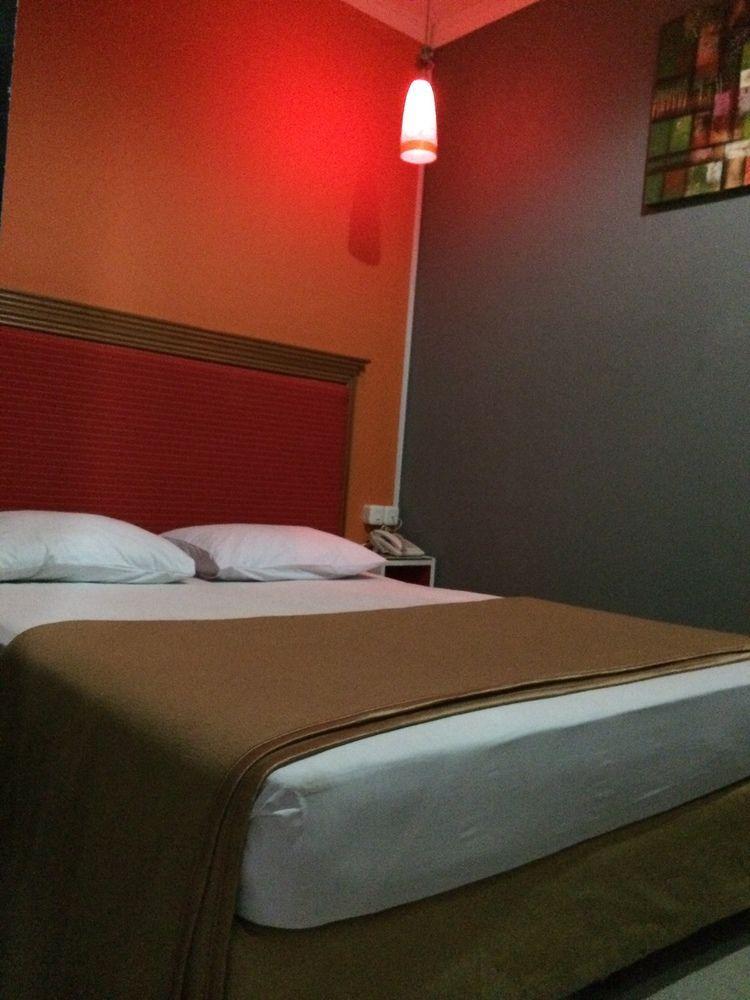 ג'קרטה Hollywood Hotel מראה חיצוני תמונה