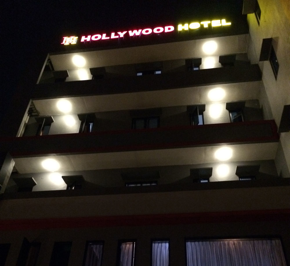 ג'קרטה Hollywood Hotel מראה חיצוני תמונה
